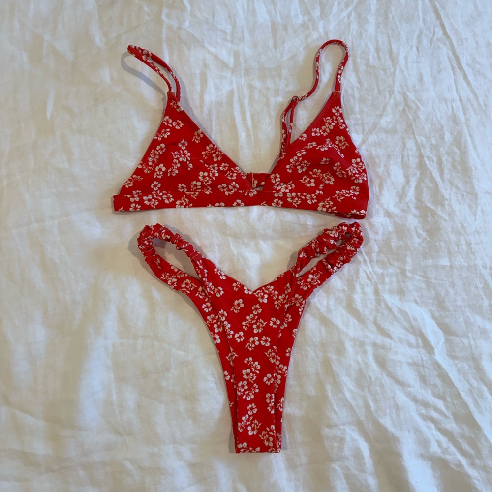 Kulani Kini Bikini Set